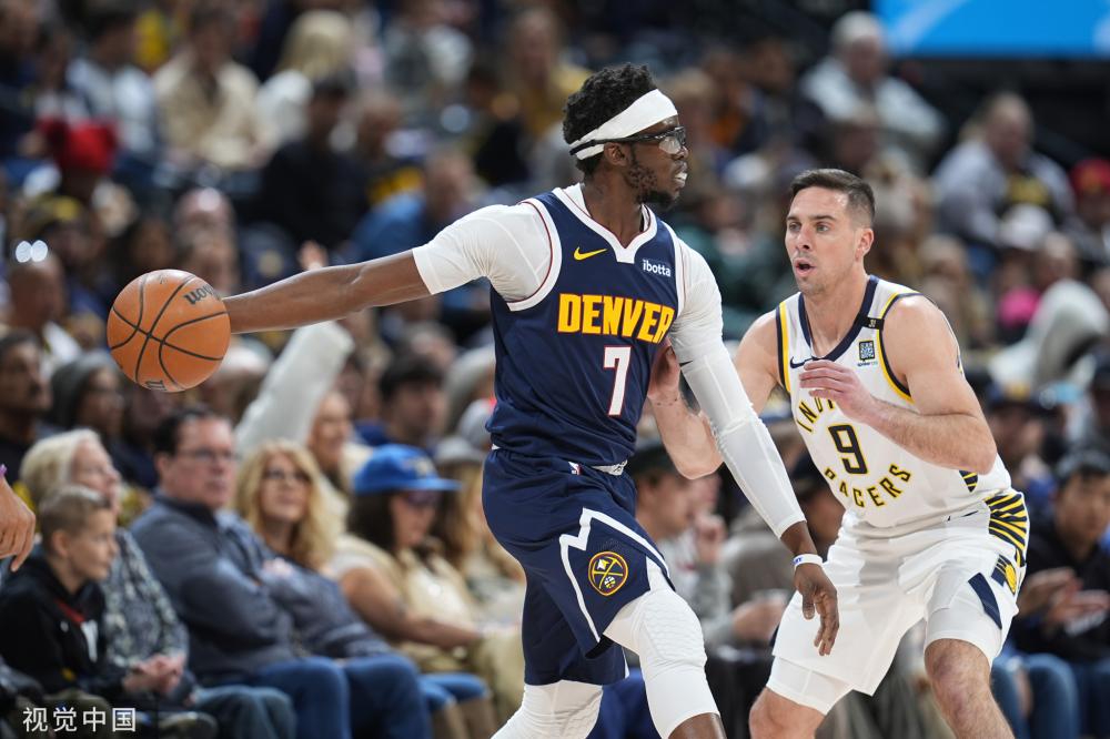 球迷们期待 球迷们期待